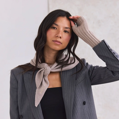 Merino Wool Triangle Scarf I 2 Colors